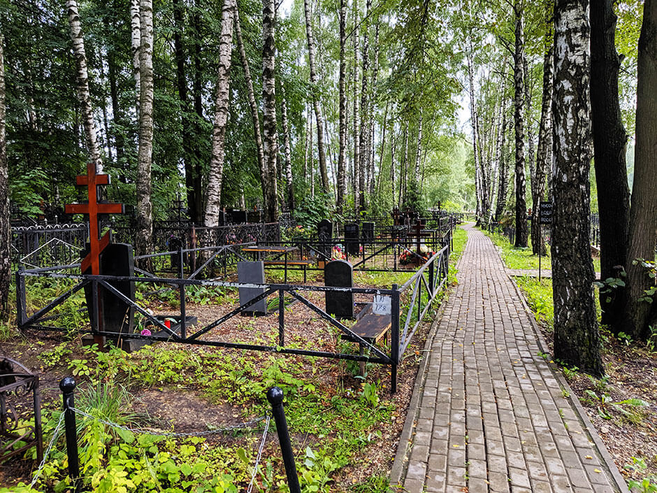 Фото: Пушкинское (Новогорское) кладбище