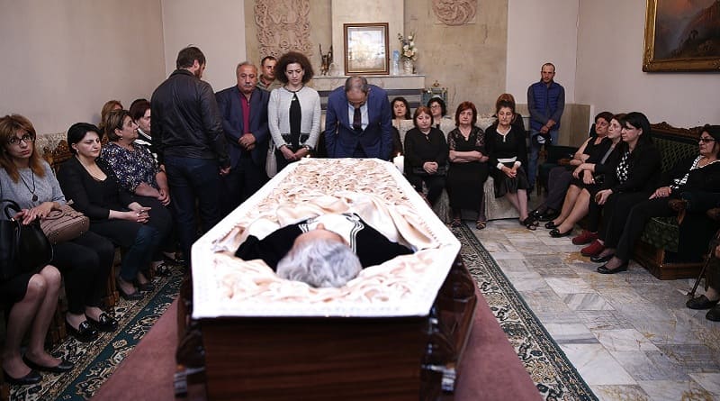 Особенности погребения у армян
