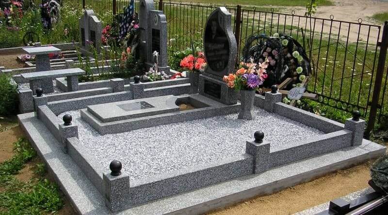 Благоустройство могил в Москве под ключ